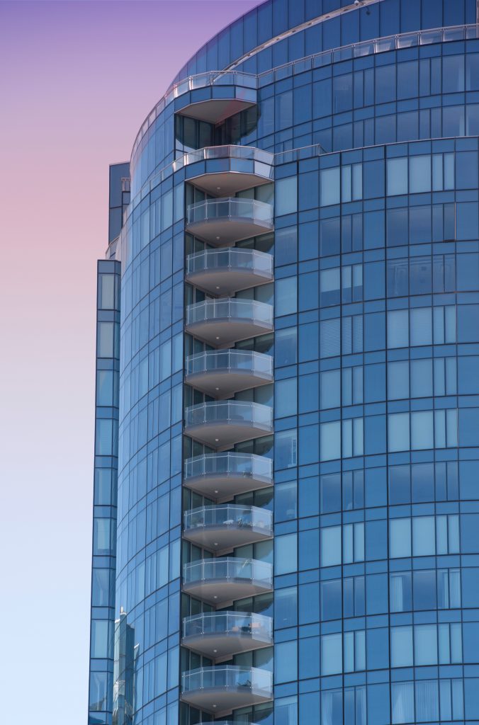 jude-beck-z_xw6LWRENQ-unsplash-676x1024 jude-beck-z_xw6LWRENQ-unsplash-676x1024